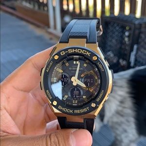 Gold Casio G-Shock 5445